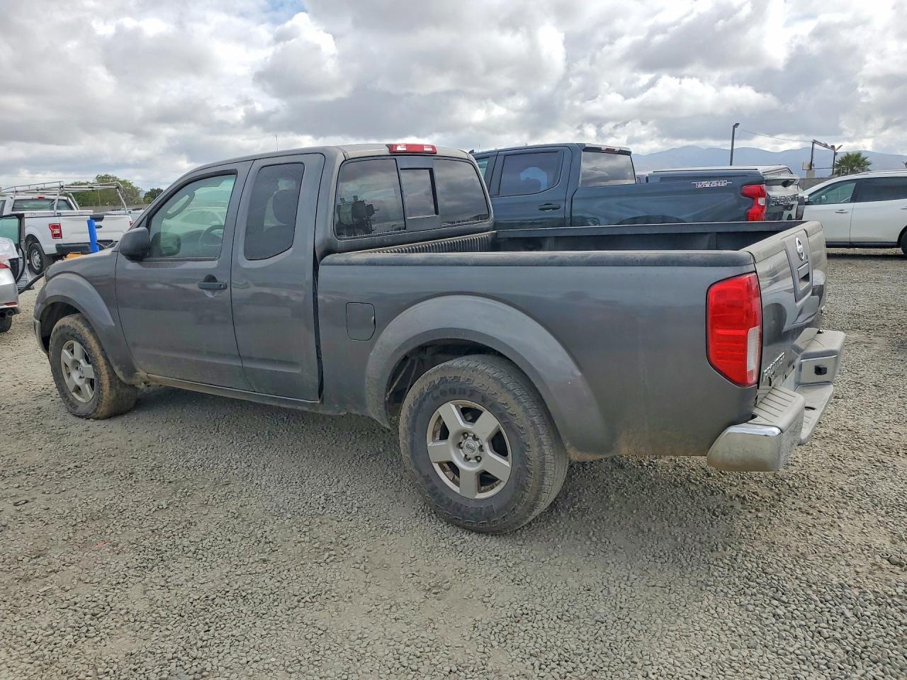2008 NISSAN FRONTIER, VIN 1N6AD06U68C442775 — Photo 2