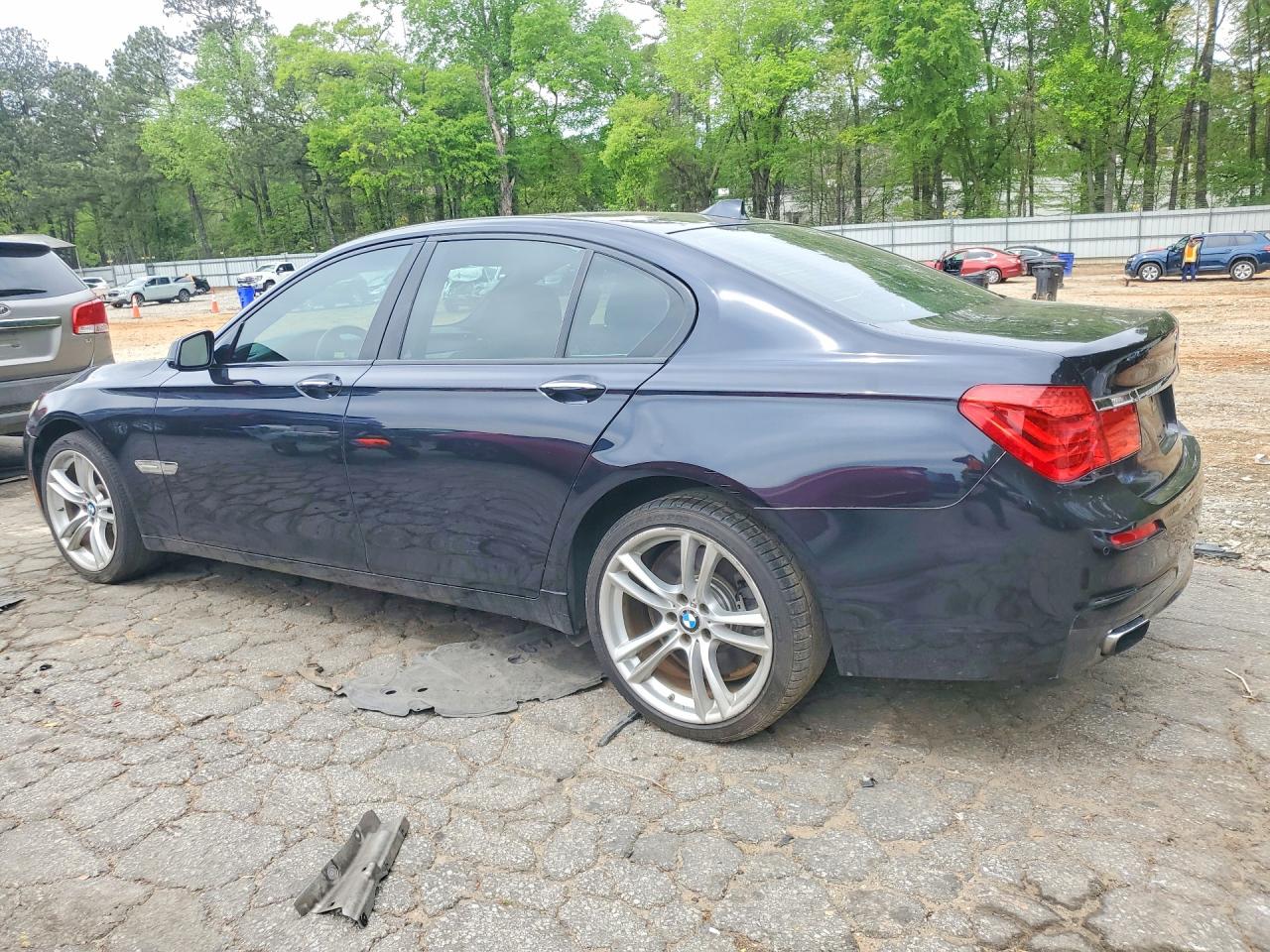 2012 BMW 750, VIN WBAKA8C53CCY37854 — Photo 2