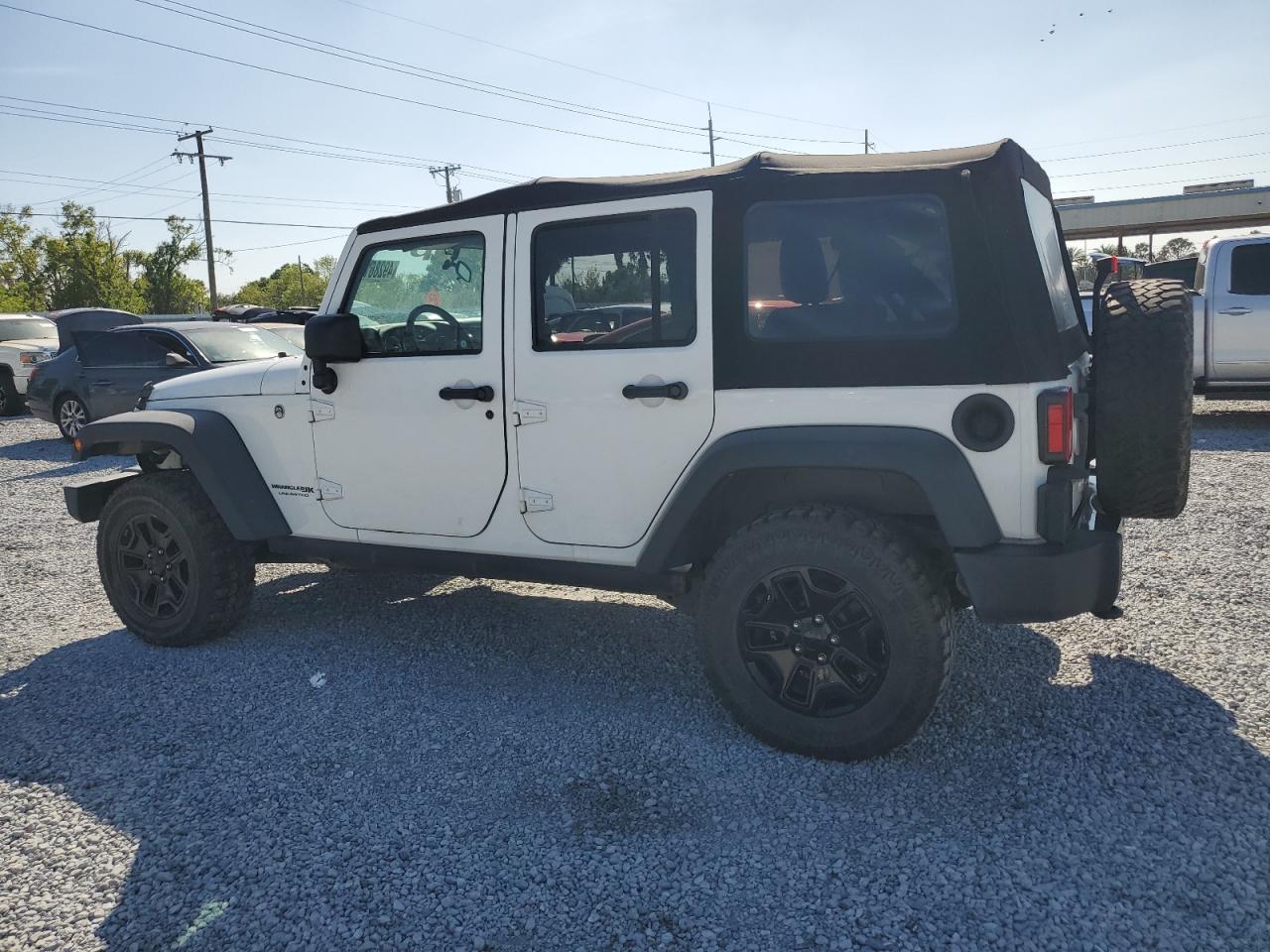 2018 JEEP WRANGLER UNLIMITED, VIN 1C4BJWDG1JL924818 — Photo 2