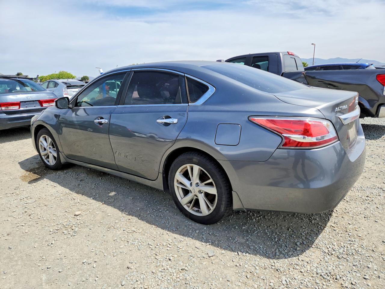 2015 NISSAN ALTIMA, VIN 1N4AL3AP0FN907213 — Photo 2