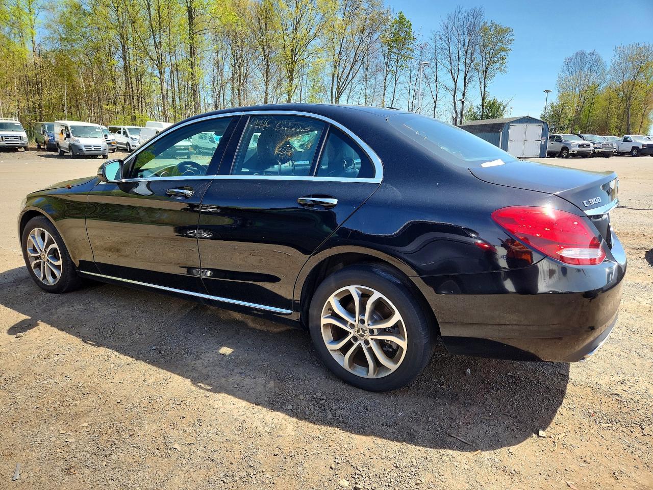 2018 MERCEDES-BENZ C, VIN 55SWF4KB4JU271269 — Photo 2