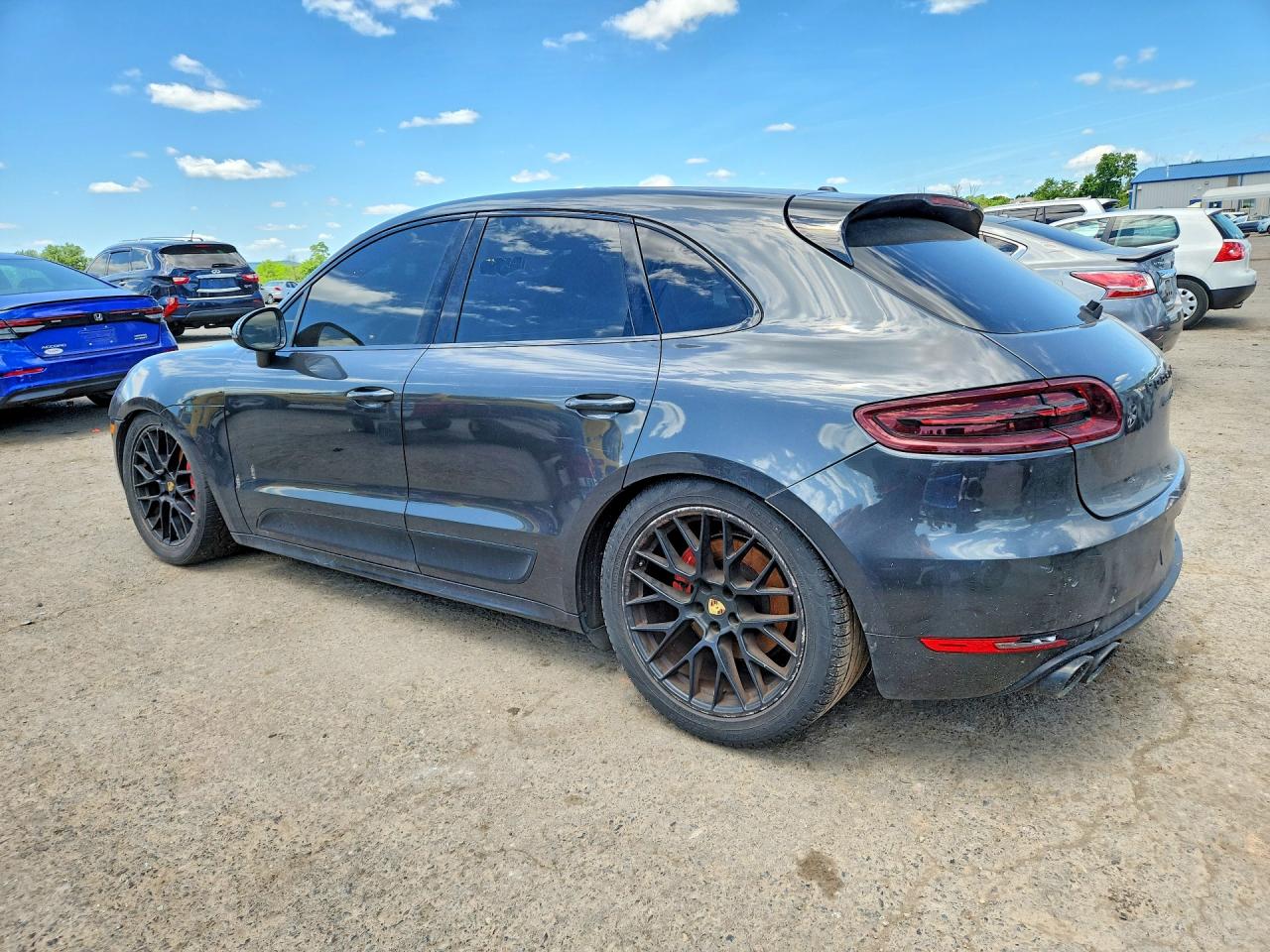 2017 PORSCHE MACAN, VIN WP1AG2A57HLB56261 — Photo 2