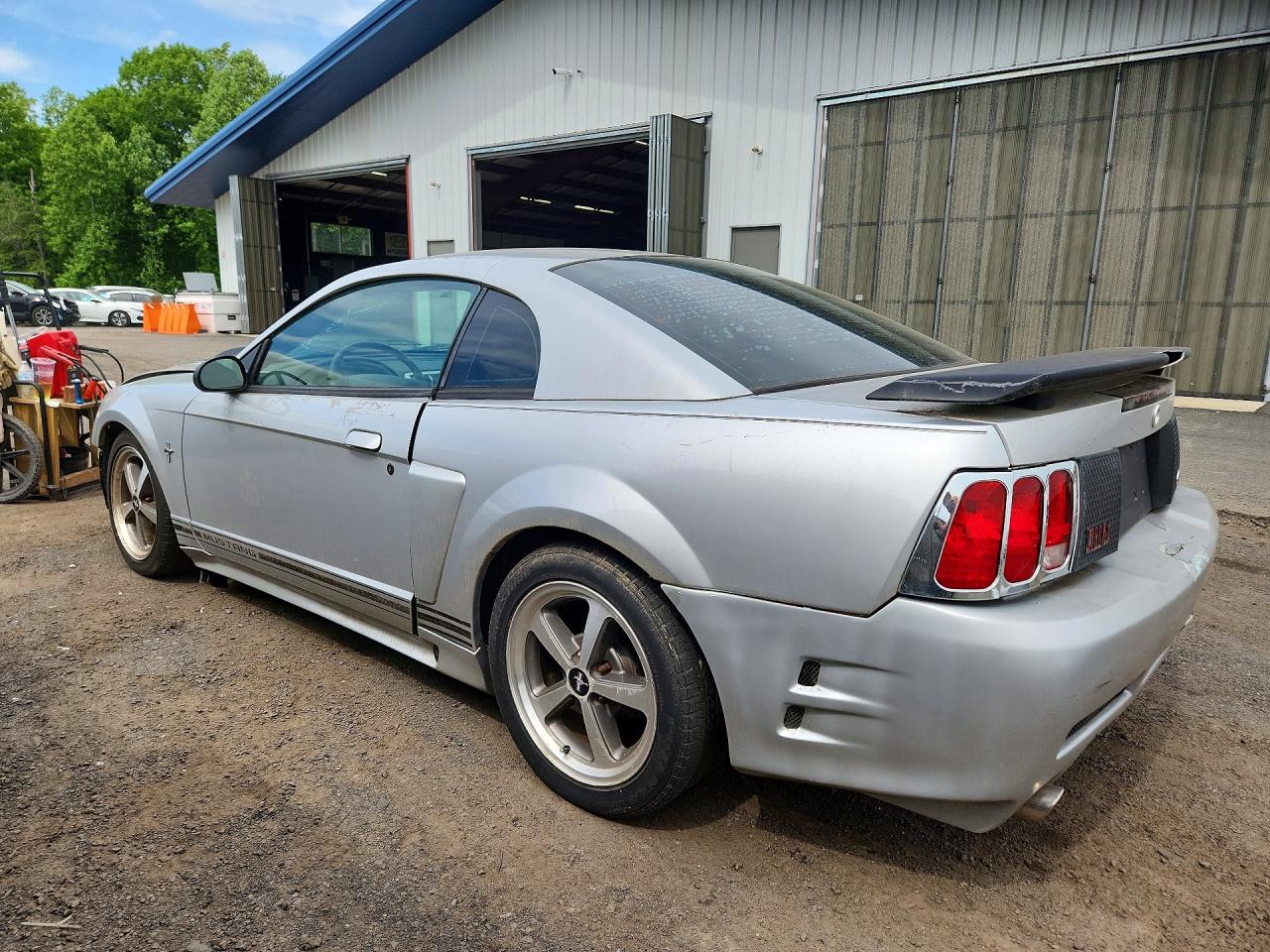 2004 FORD MUSTANG, VIN 1FAFP40614F205983 — Photo 2