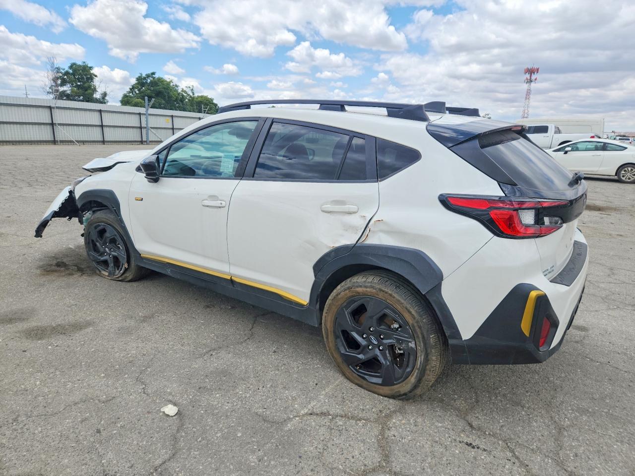 2024 SUBARU CROSSTREK, VIN 4S4GUHF61R3730617 — Photo 2