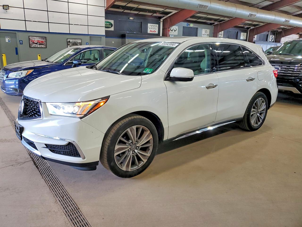 2018 ACURA MDX — VIN 5J8YD4H57JL028832 — Copart photograph