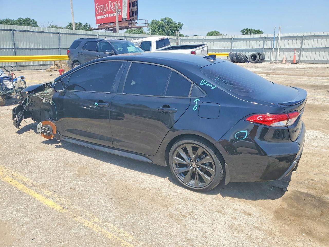 2025 TOYOTA COROLLA, VIN 5YFP4MCE3SP231369 — Photo 2