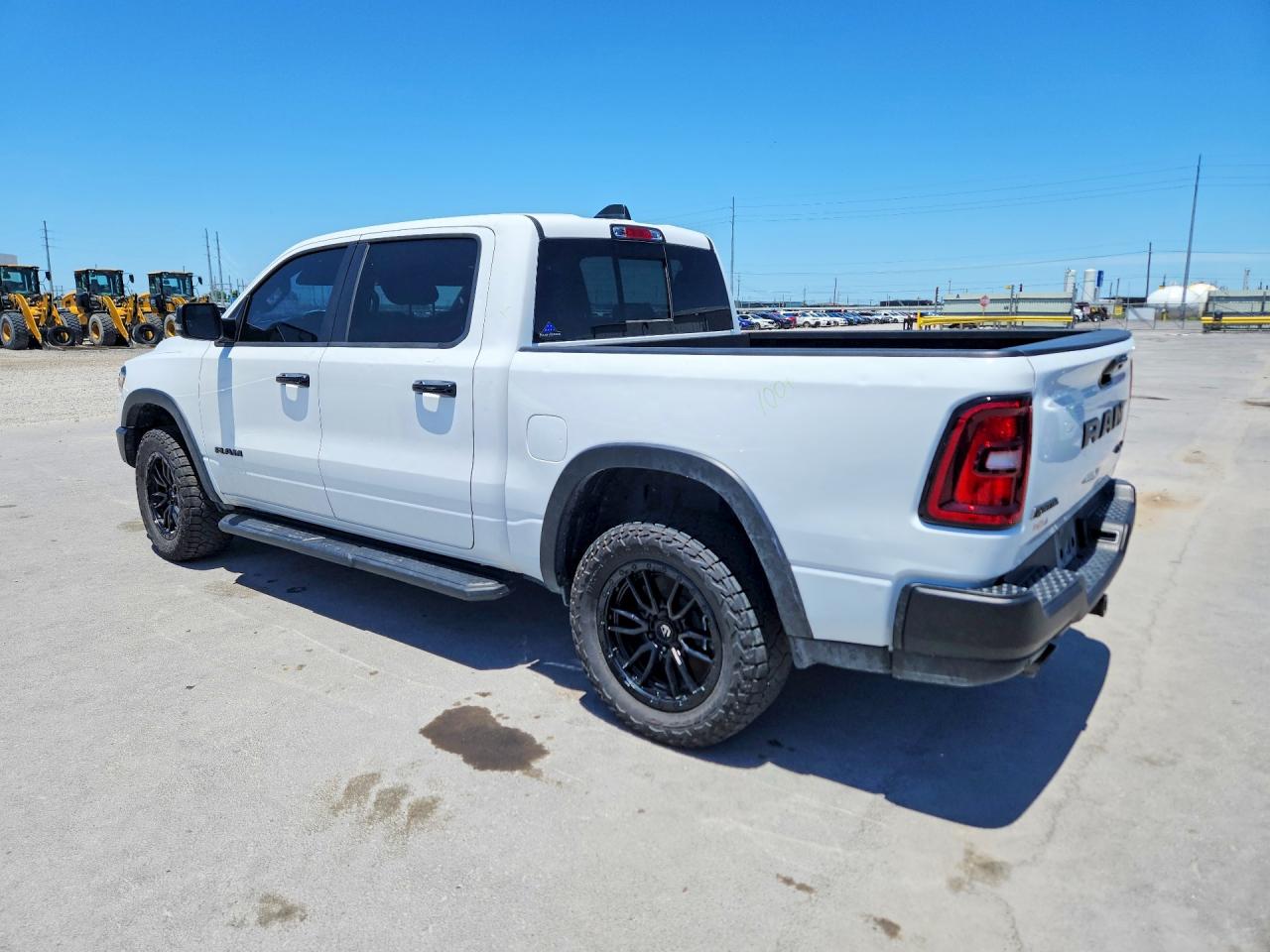 2025 RAM 1500, VIN 1C6SRFLP6SN767147 — Photo 2