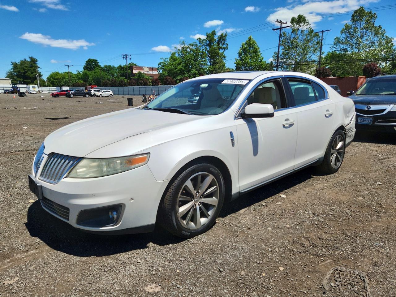 2011 LINCOLN MKS — VIN 1LNHL9FT8BG606684 — Copart photograph