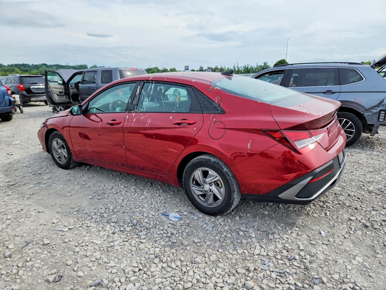 2025 HYUNDAI ELANTRA, VIN KMHLL4DG0SU899307 — Photo 2