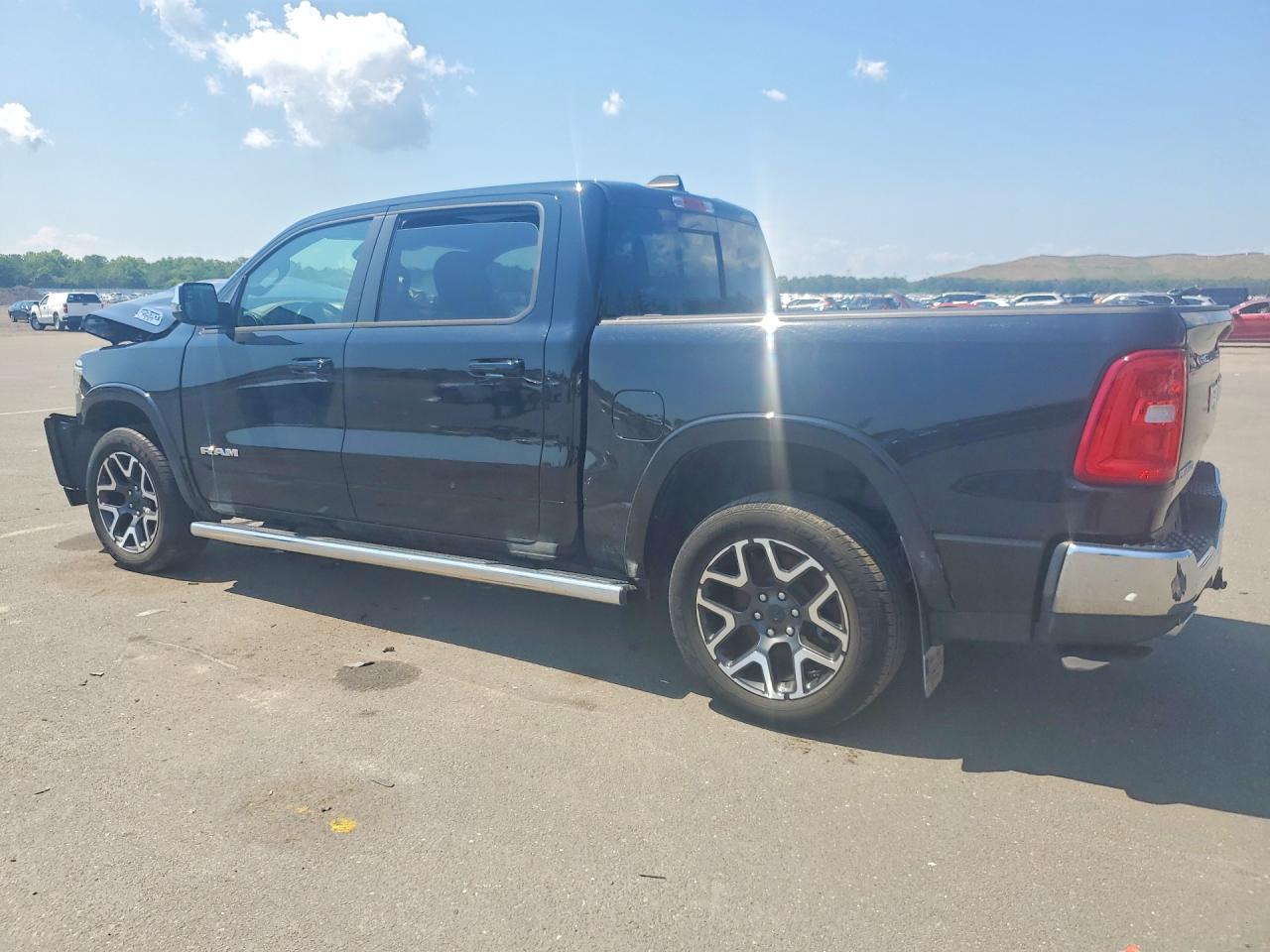 2025 RAM 1500, VIN 1C6SRFJP8SN516942 — Photo 2