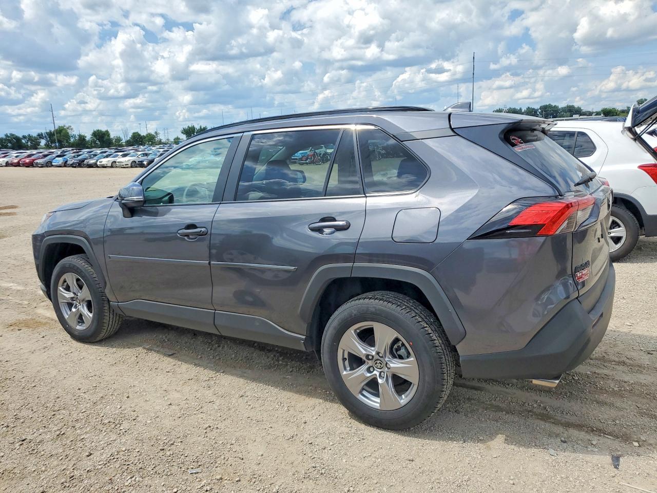 2025 TOYOTA RAV4, VIN 2T3P1RFV3SC569931 — Photo 2
