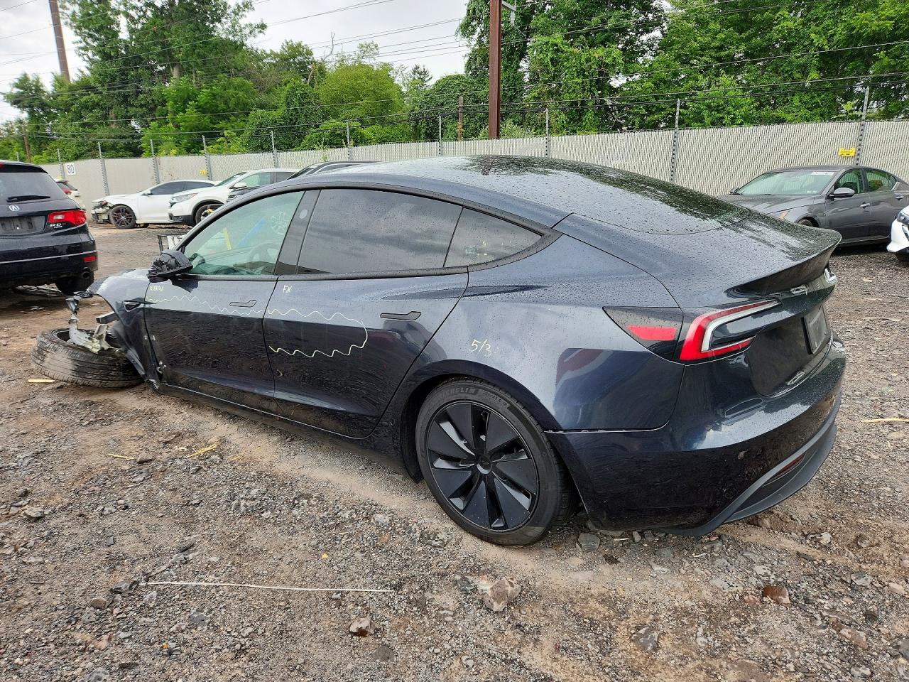 2025 TESLA MODEL 3, VIN 5YJ3E1EA7SF891740 — Photo 2