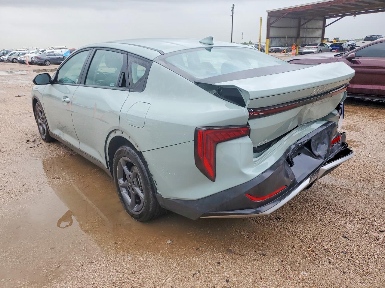 2025 KIA K4, VIN 3KPFT4DEXSE039946 — Photo 2