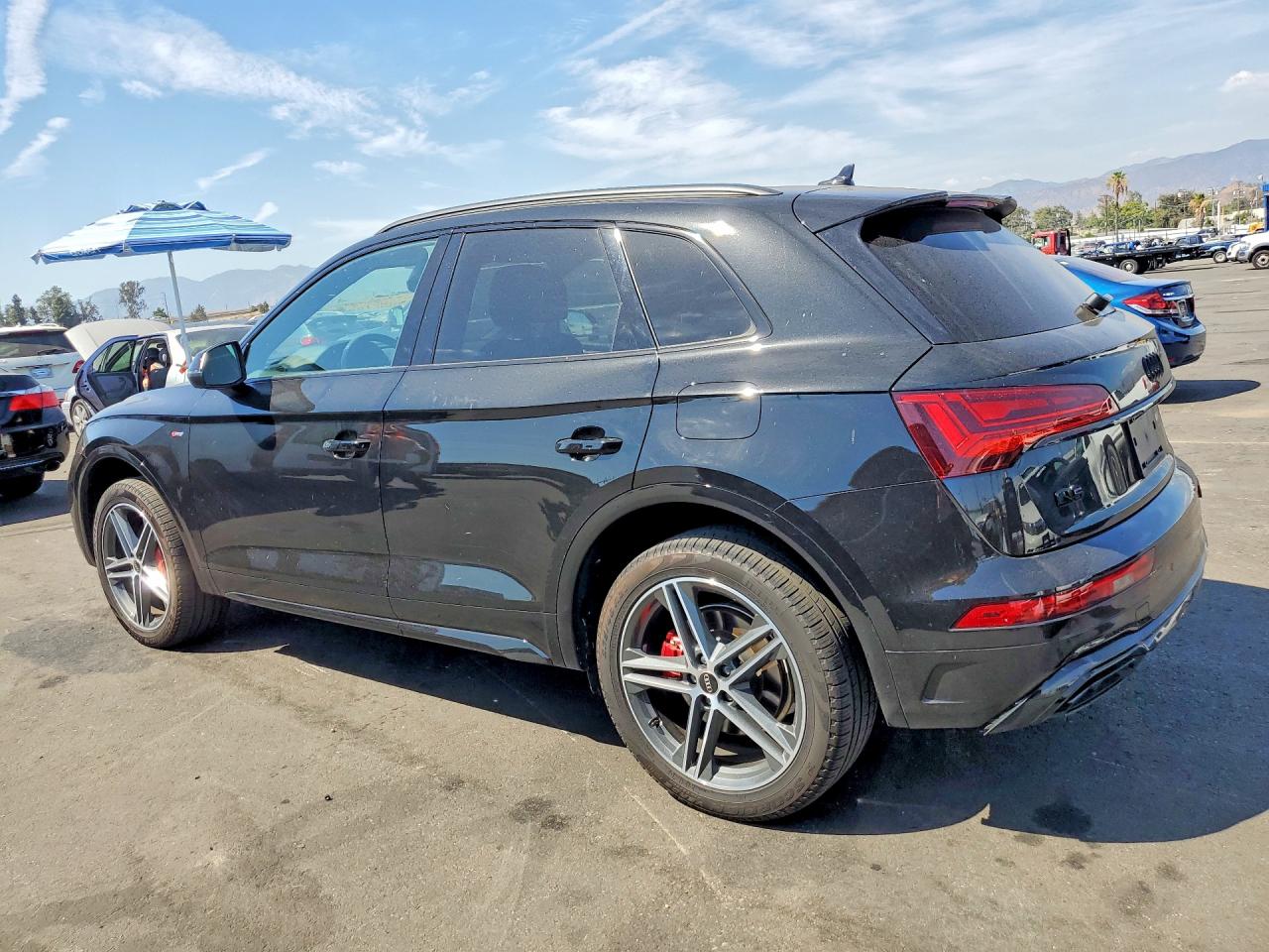 2025 AUDI Q5 E, VIN WA1E2AFY5S2062904 — Photo 2