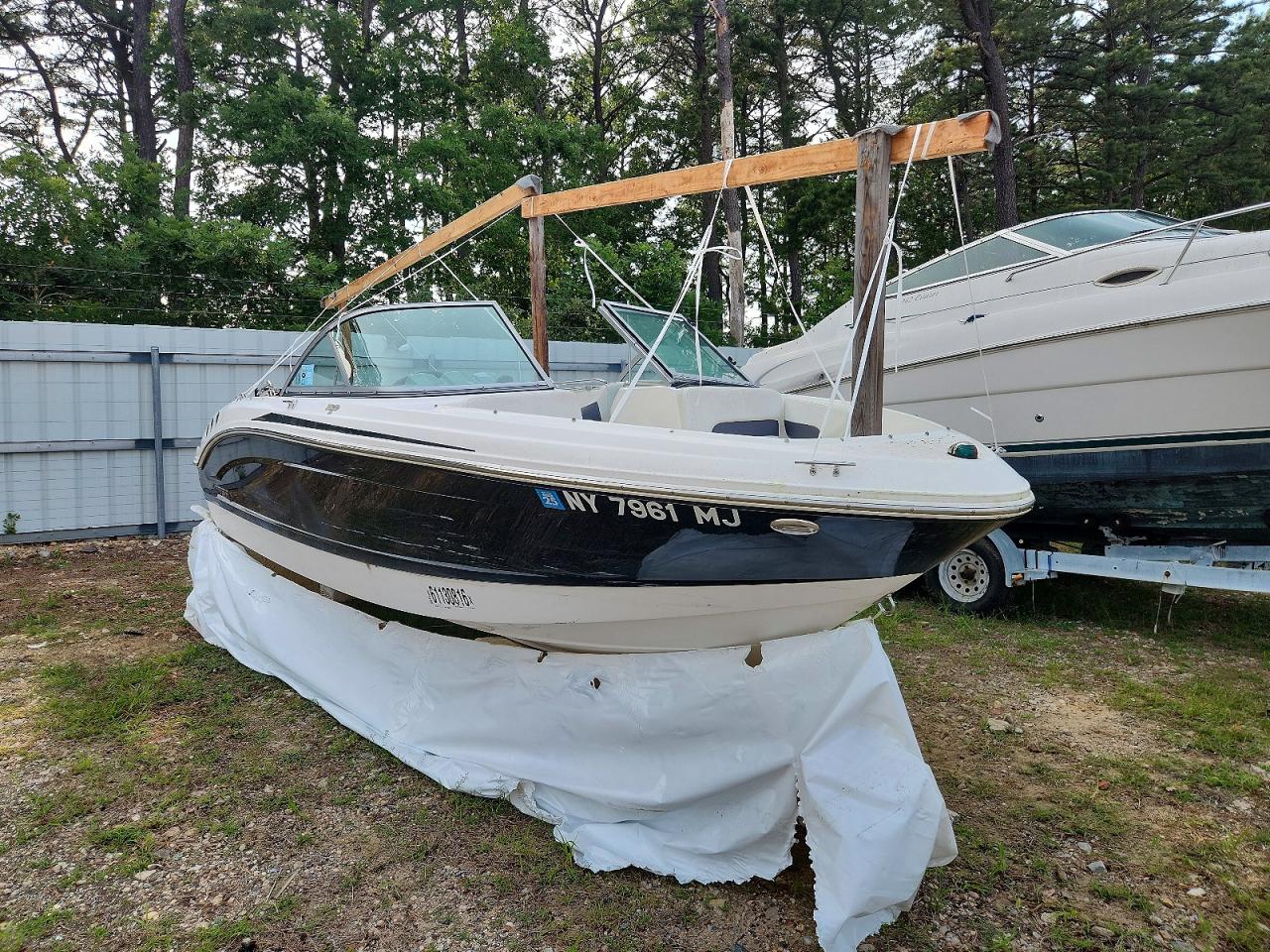 2013 CHAPARRAL BOAT — VIN FGBV0686B313 — Copart photograph