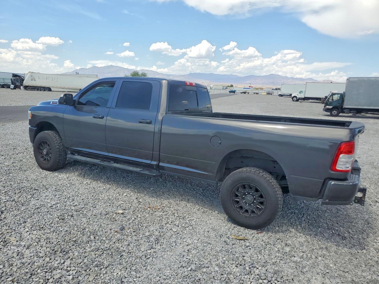 2020 RAM 3500, VIN 3C63R3GLXLG291764 — Photo 2