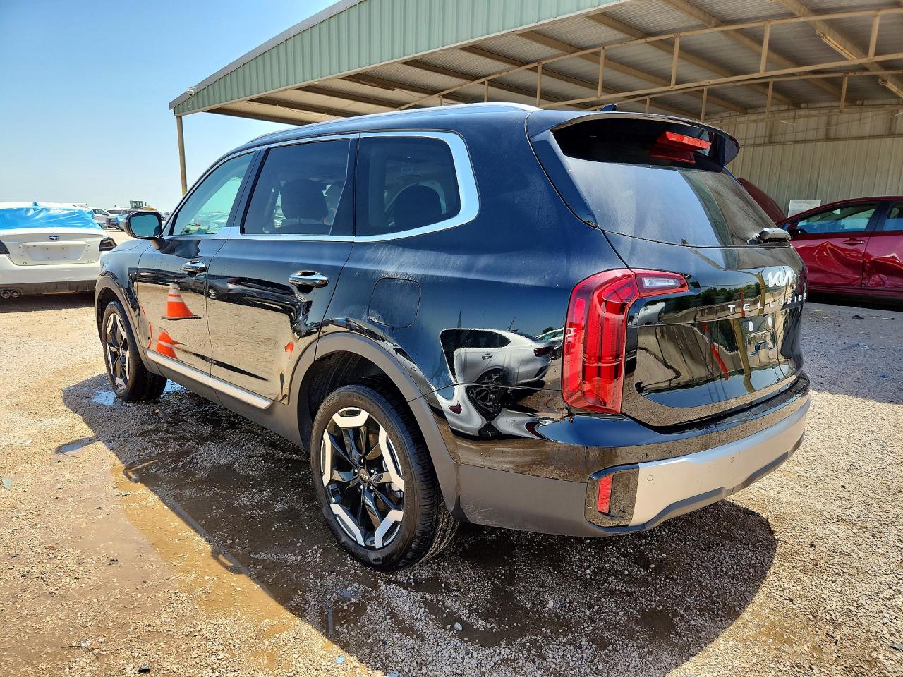 2025 KIA TELLURIDE, VIN 5XYP64GC2SG640518 — Photo 2