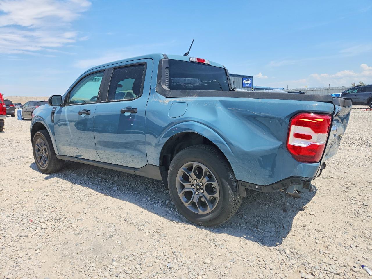 2023 FORD MAVERICK, VIN 3FTTW8F9XPRA20167 — Photo 2