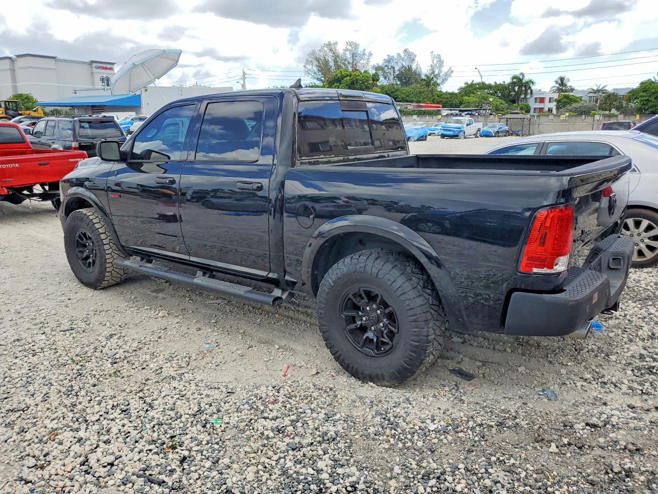 2014 RAM 1500, VIN 1C6RR6LM9ES429512 — Photo 2