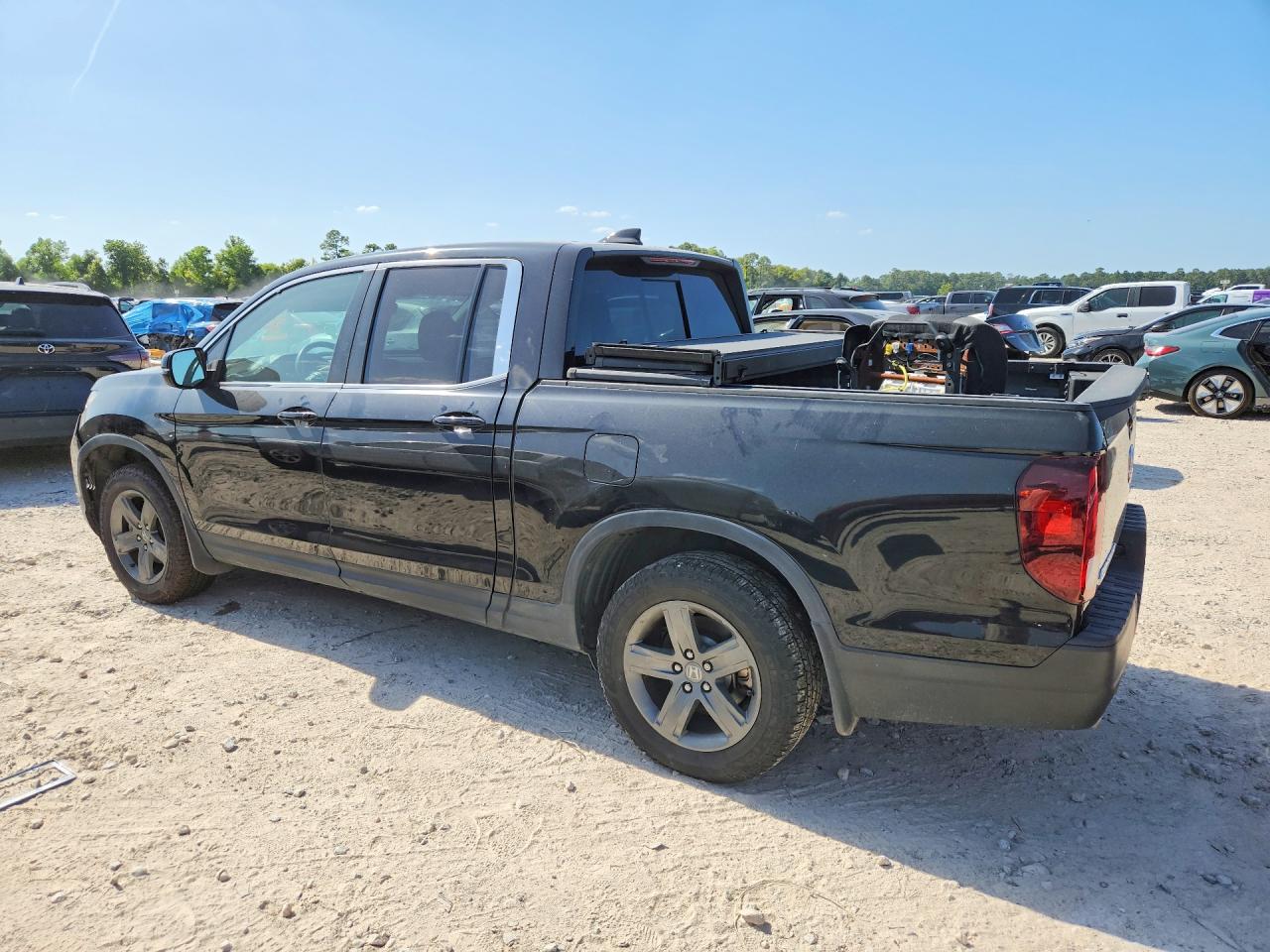 2023 HONDA RIDGELINE, VIN 5FPYK3F58PB024244 — Photo 2
