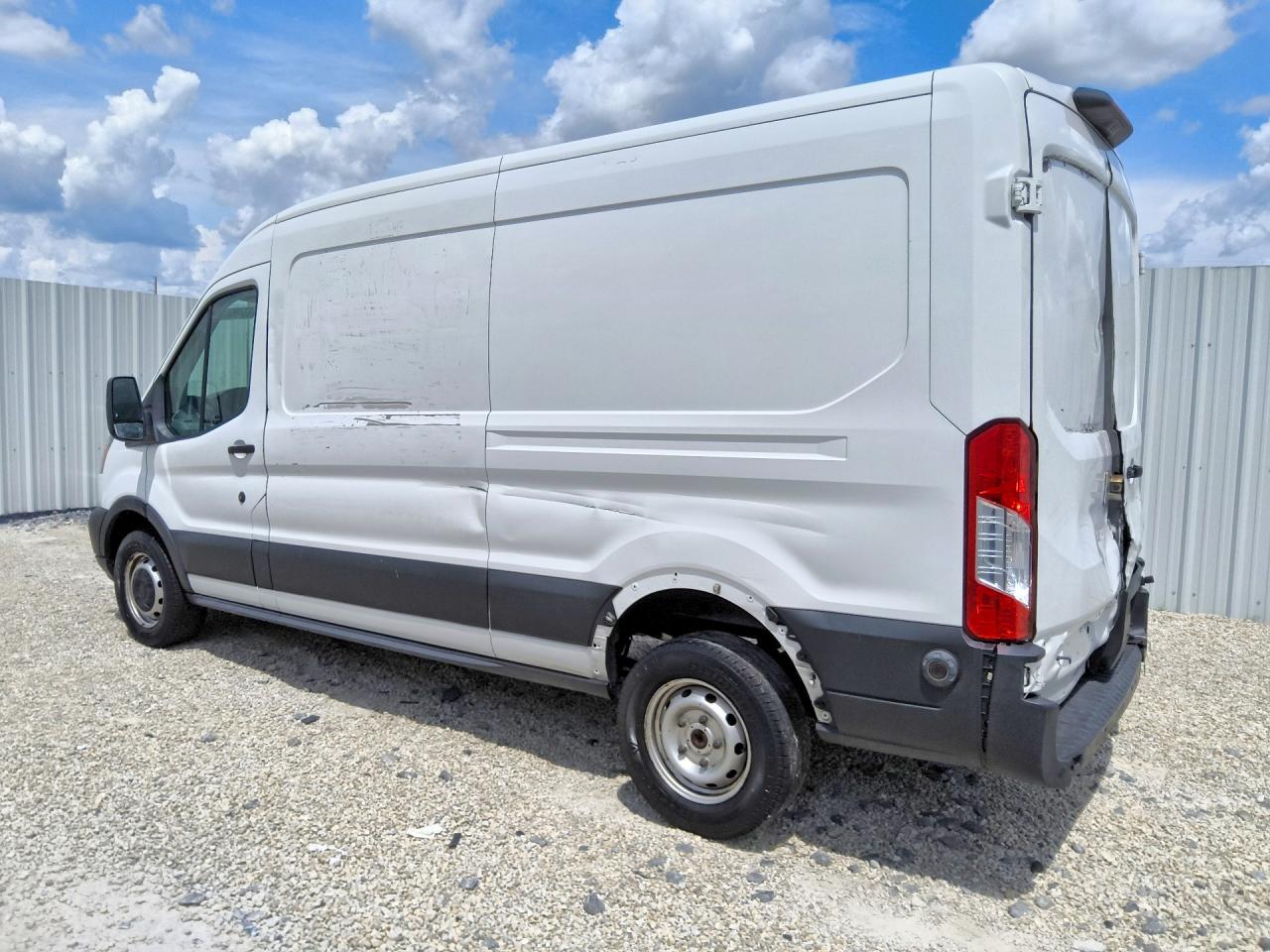 2019 FORD TRANSIT, VIN 1FTYR2CM2KKB75621 — Photo 2