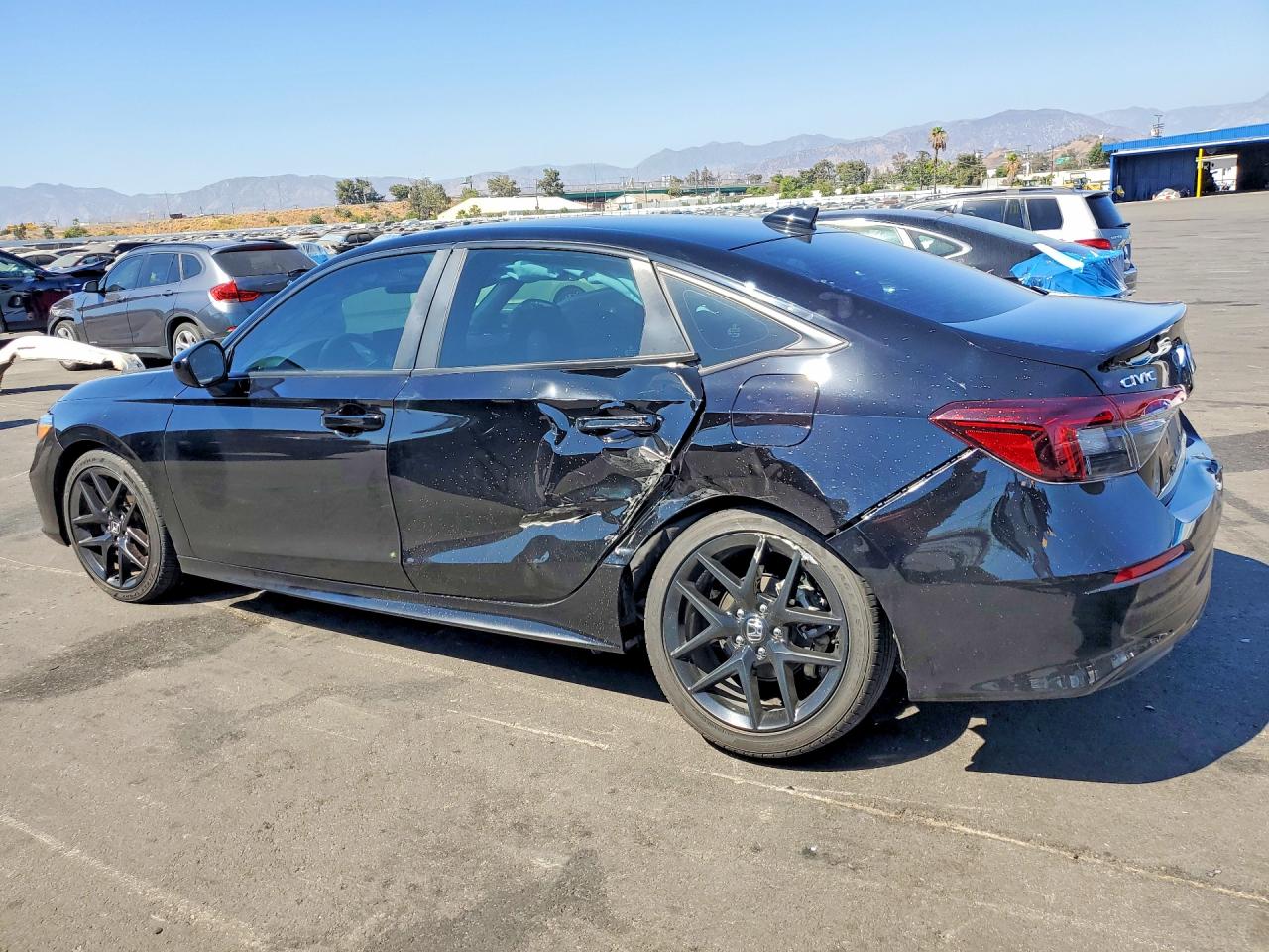 2025 HONDA CIVIC, VIN 2HGFE2F58SH501728 — Photo 2
