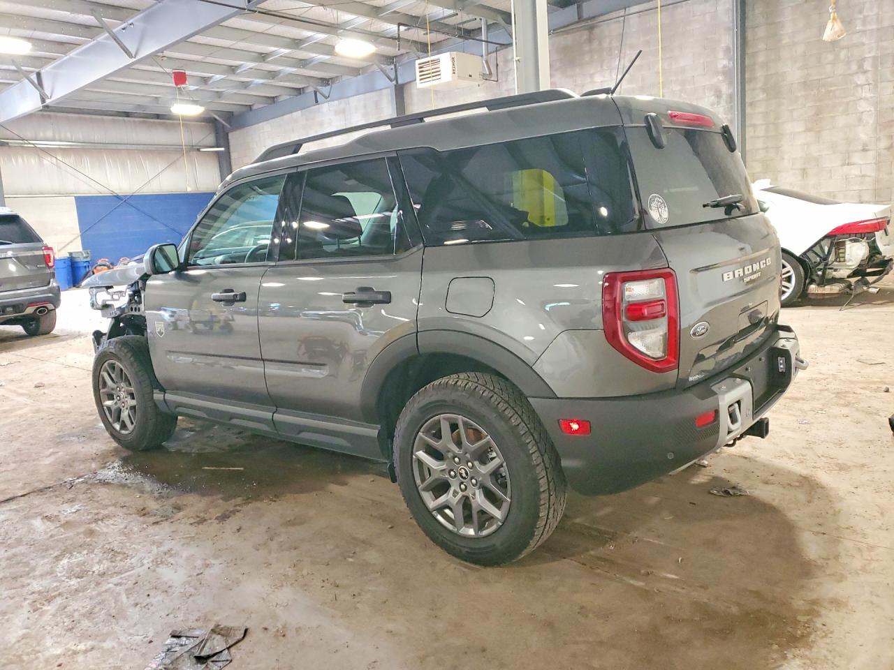 2025 FORD BRONCO SPORT, VIN 3FMCR9BN6SRE83217 — Photo 2