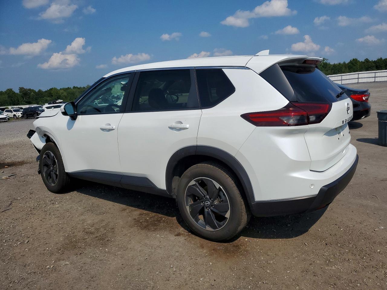 2025 NISSAN ROGUE, VIN JN8BT3BB9SW145431 — Photo 2