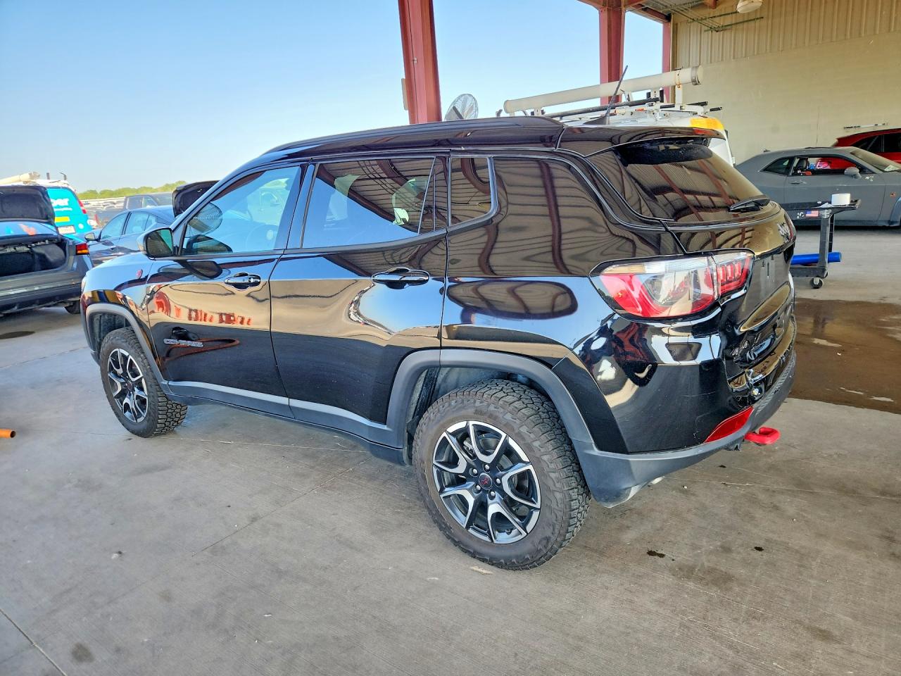 2025 JEEP COMPASS, VIN 3C4NJDDN3ST612957 — Photo 2