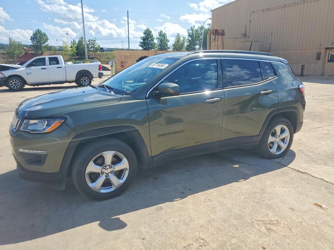 2018 JEEP COMPASS — VIN 3C4NJCBBXJT227428 — Copart photograph