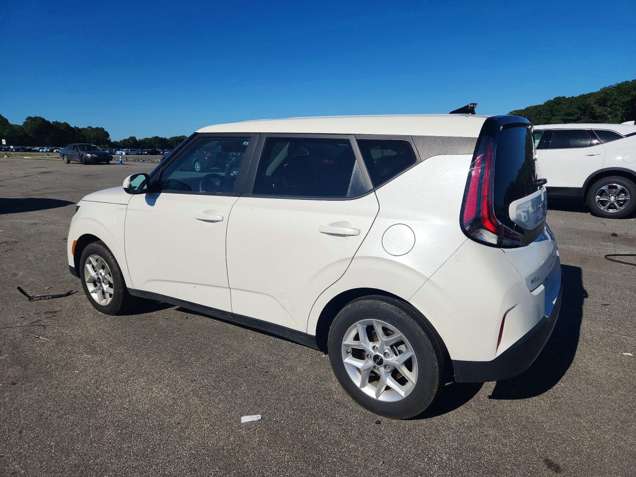 2025 KIA SOUL, VIN KNDJ23AU6S7940217 — Photo 2