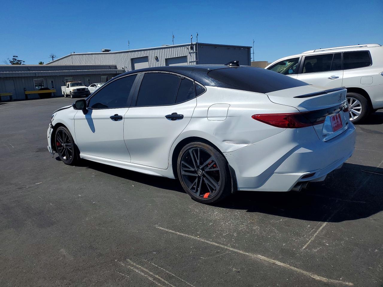 2025 TOYOTA CAMRY, VIN 4T1DAACK9SU137995 — Photo 2