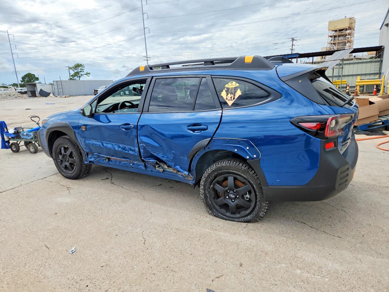 2025 SUBARU OUTBACK, VIN 4S4BTGUD6S3136460 — Photo 2