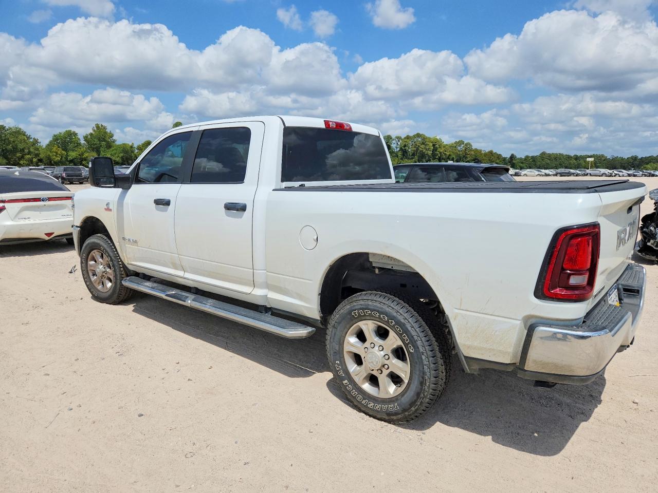 2025 RAM 2500, VIN 3C63R5DL2SG547507 — Photo 2