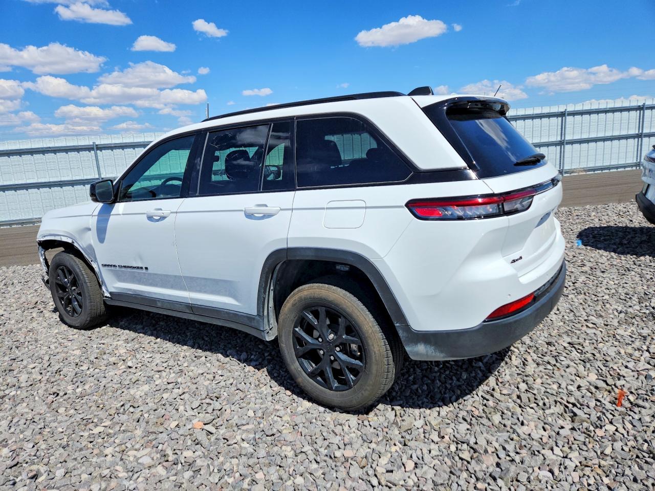 2025 JEEP GRAND CHEROKEE, VIN 1C4RJHAG7SC317676 — Photo 2