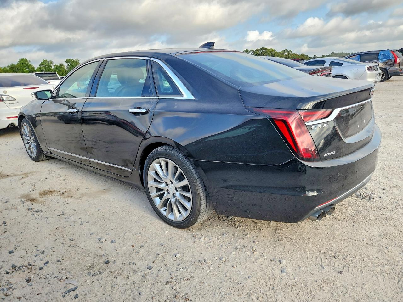 2019 CADILLAC CT6, VIN 1G6KB5RS9KU135061 — Photo 2