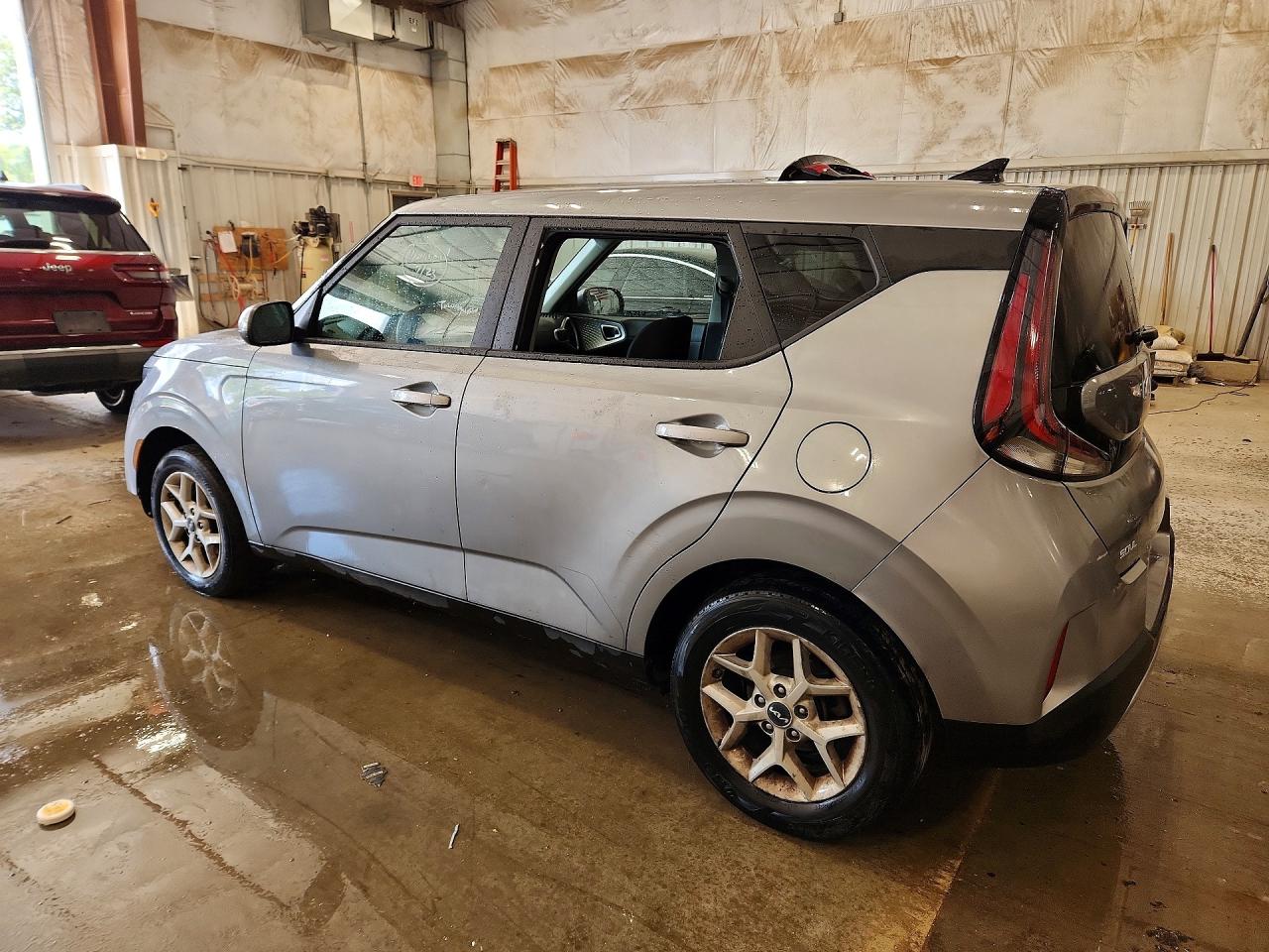2025 KIA SOUL, VIN KNDJ23AU9S7932208 — Photo 2