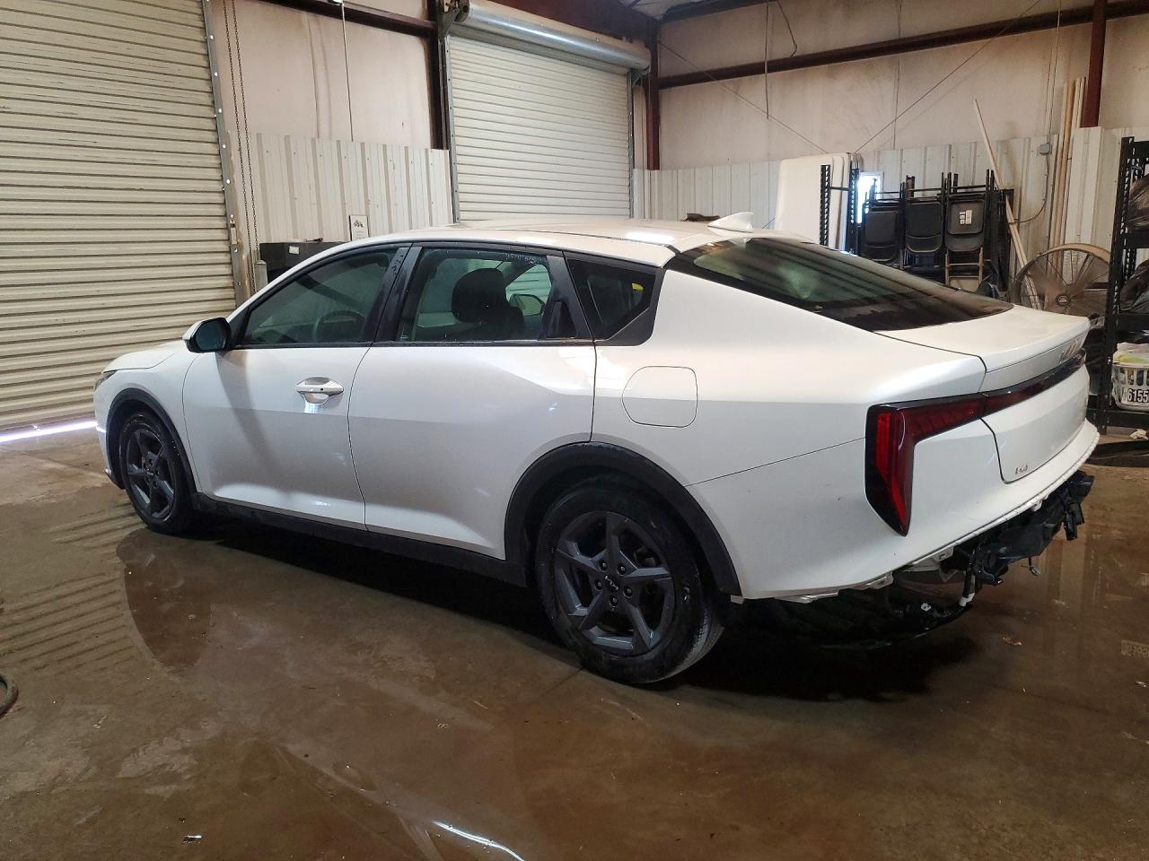 2025 KIA K4, VIN 3KPFT4DE2SE058698 — Photo 2