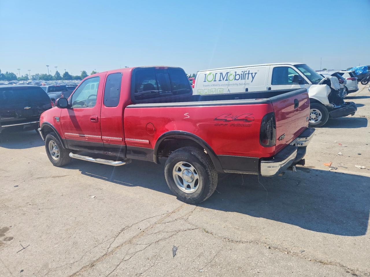 1998 FORD F150, VIN 1FTZX18W7WNC23598 — Photo 2