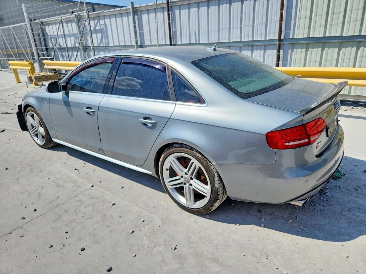 2011 AUDI S4, VIN WAUKGAFL4BA105274 — Photo 2