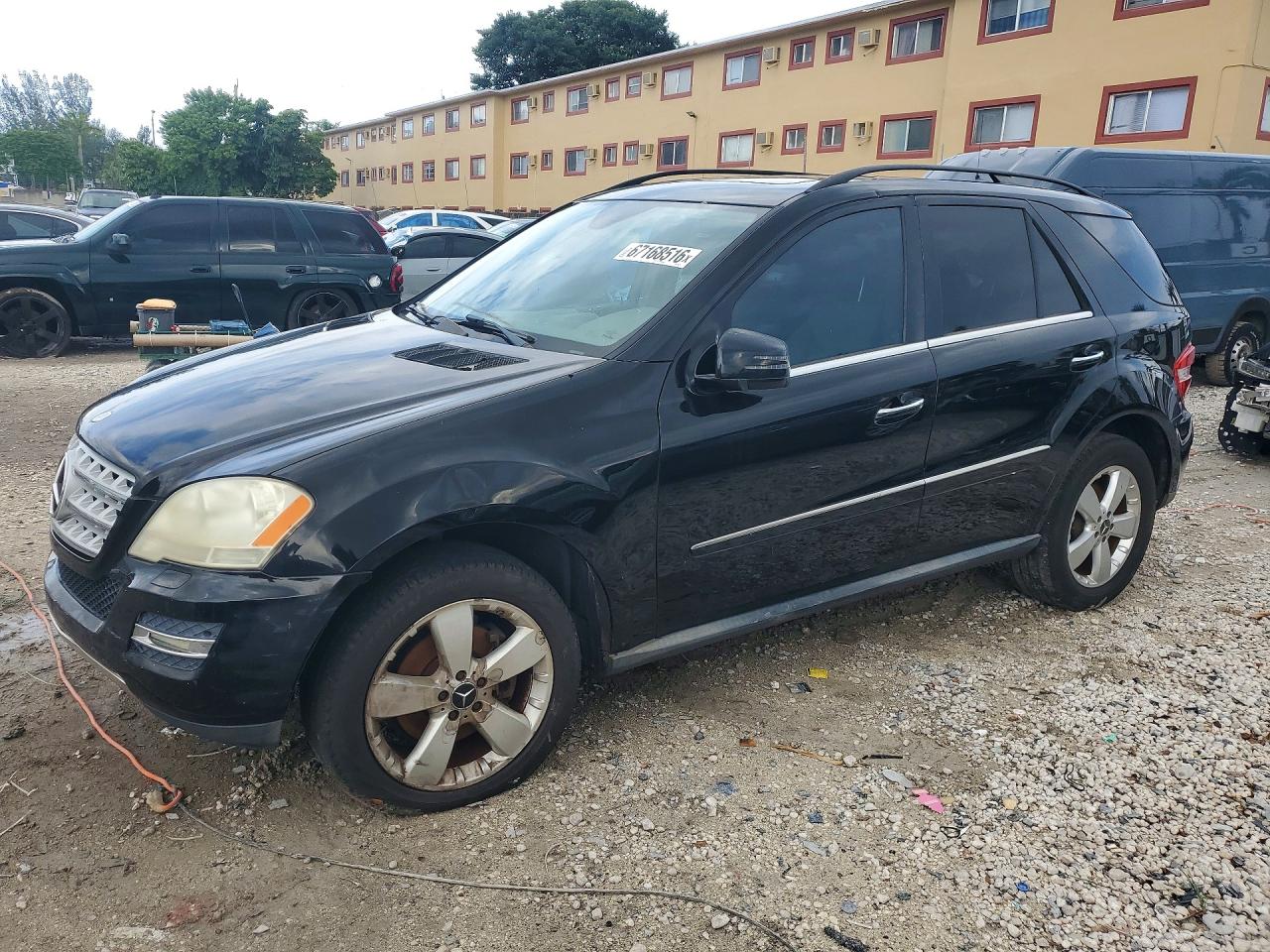 2011 MERCEDES-BENZ ML — VIN 4JGBB8GB9BA698724 — Copart photograph