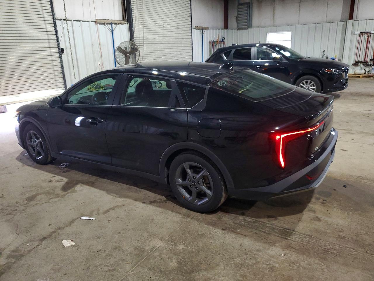 2025 KIA K4, VIN 3KPFT4DE4SE101454 — Photo 2