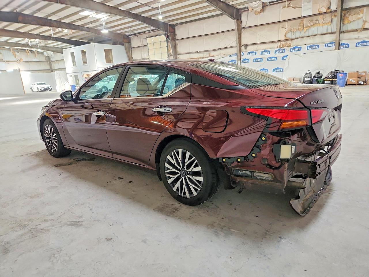 2025 NISSAN ALTIMA, VIN 1N4BL4DV2SN364655 — Photo 2