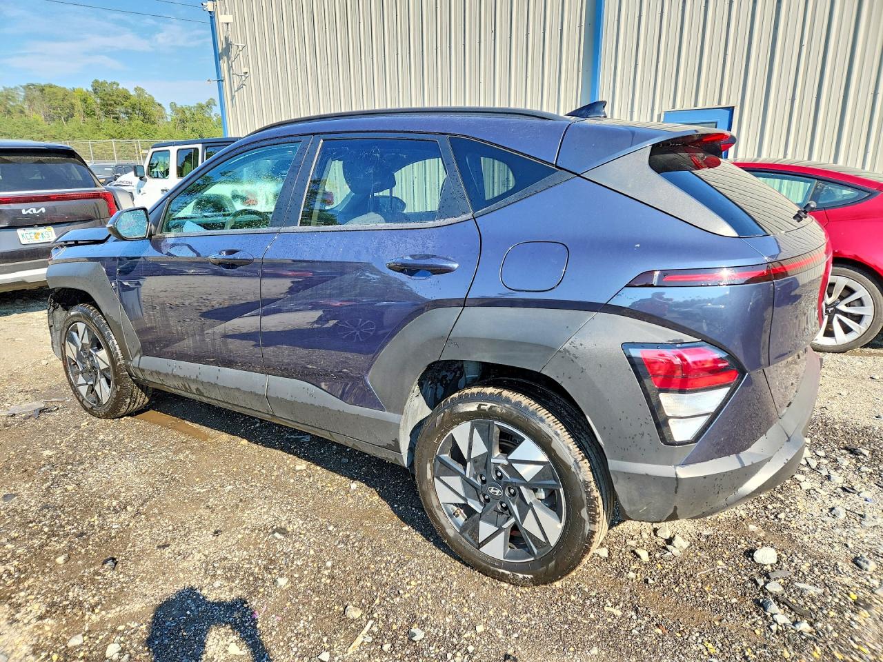 2025 HYUNDAI KONA, VIN KM8HBCAB9SU321721 — Photo 2