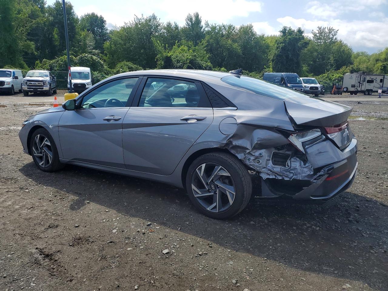 2025 HYUNDAI ELANTRA, VIN KMHLS4DGXSU945129 — Photo 2