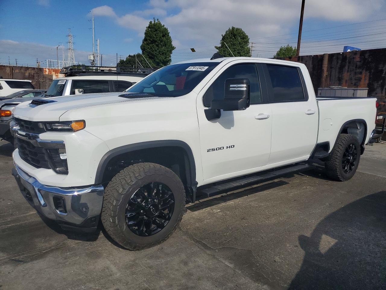 2025 CHEVROLET SILVERADO — VIN 2GC4KNEY1S1192849 — Copart photograph