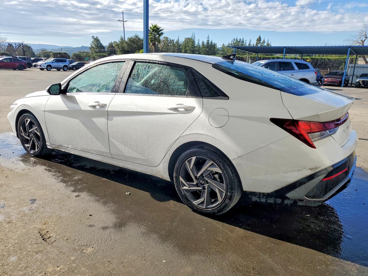 2025 HYUNDAI ELANTRA, VIN KMHLS4DG4SU946843 — Photo 2