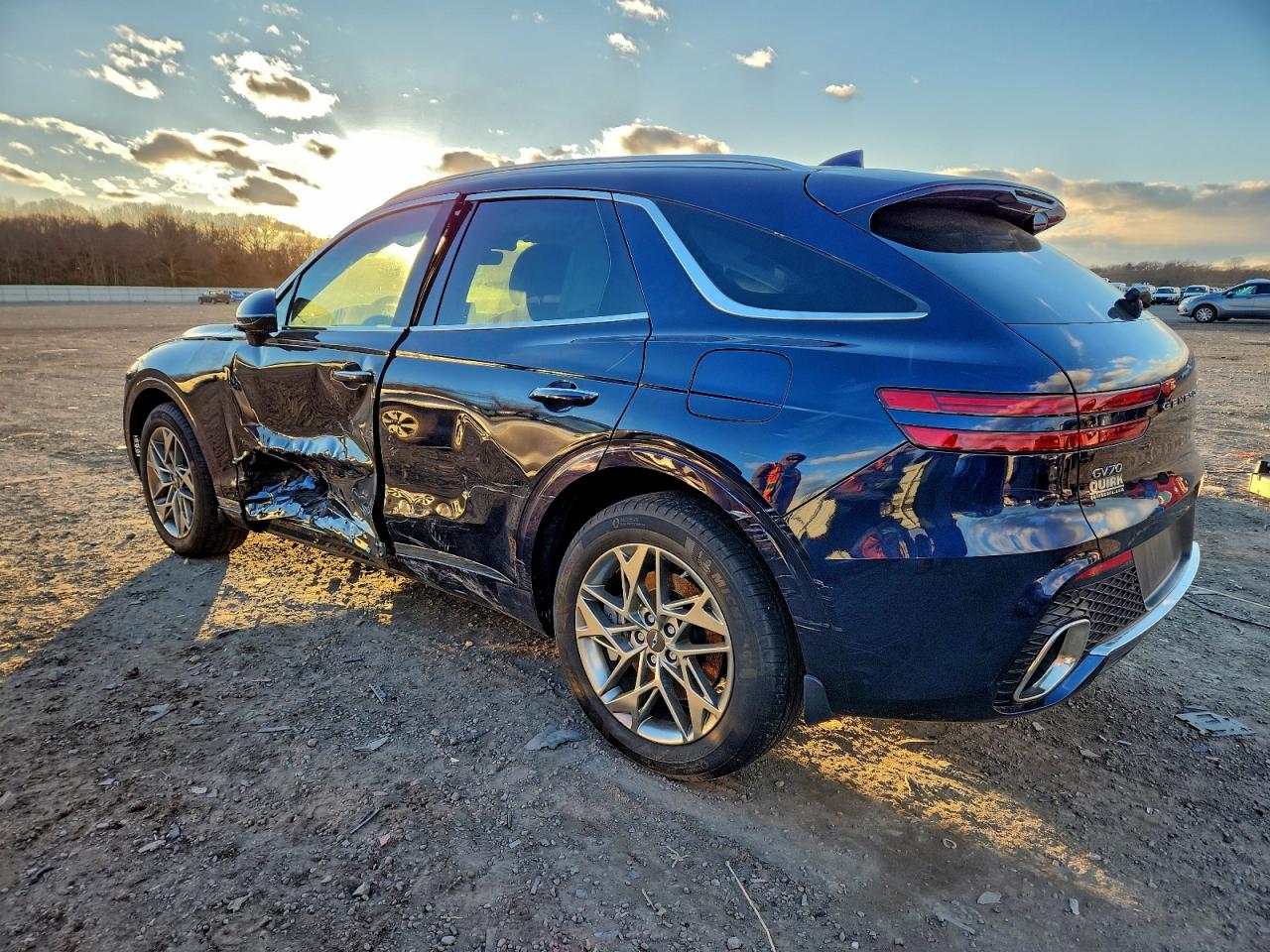 2025 GENESIS GV70, VIN 5NMMADTB9SH032712 — Photo 2